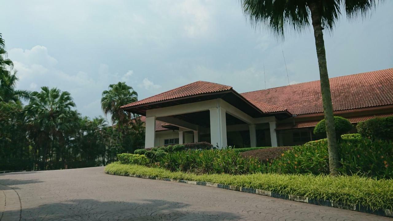 Homestay Bandar Putra Kulai Exteriör bild