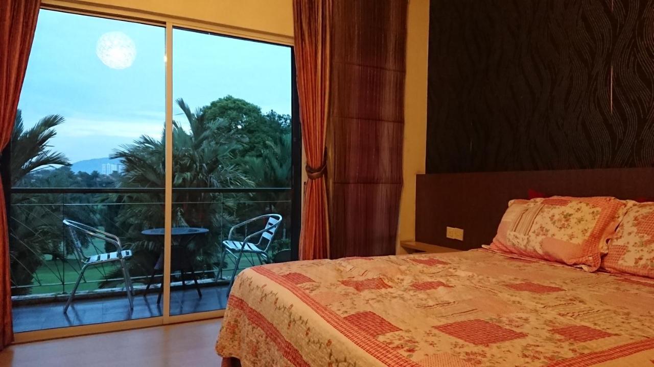 Homestay Bandar Putra Kulai Exteriör bild